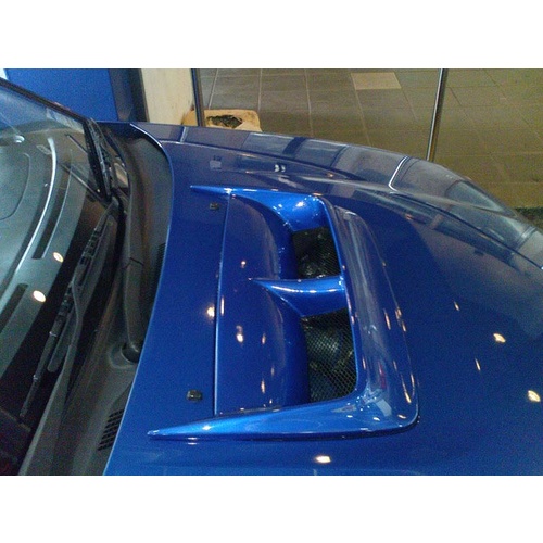 SUBARU WRX STI REVERSE BONNET SCOOP FIBREGLASS MY03 - MY05